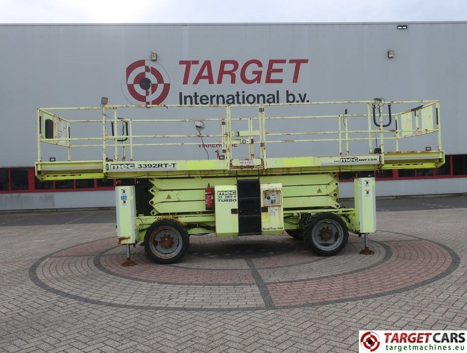 MEC 3392RT-T Diesel 4x4 Scissor Work LIft 1200cm - Máy nâng người hình kéo: hình 5 MEC 3392RT-T Diesel 4x4 Scissor Work LIft 1200cm - Máy nâng người hình kéo: hình 5