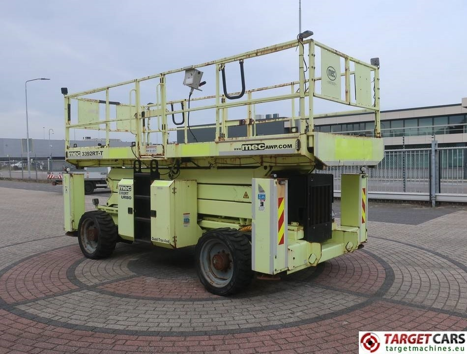 MEC 3392RT-T Diesel 4x4 Scissor Work LIft 1200cm - Máy nâng người hình kéo: hình 2 MEC 3392RT-T Diesel 4x4 Scissor Work LIft 1200cm - Máy nâng người hình kéo: hình 2