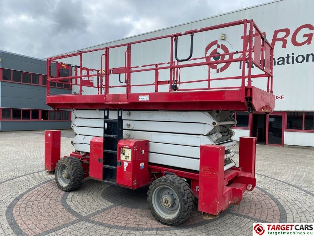 MEC 6092RT Diesel 4x4 Scissor Work Lift 2020cm - Máy nâng người hình kéo: hình 4 MEC 6092RT Diesel 4x4 Scissor Work Lift 2020cm - Máy nâng người hình kéo: hình 4