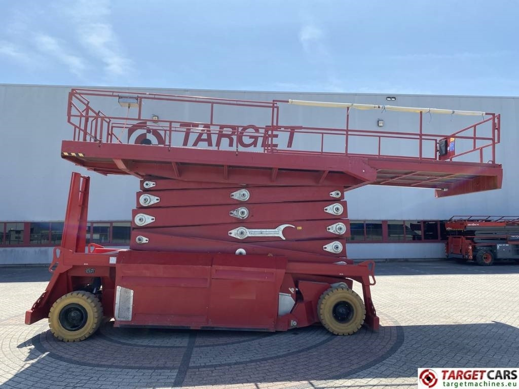PB Lifttechnik S270-24 D Scissor 4x4 Diesel Work Lift 2725cm - Máy nâng người hình kéo: hình 5 PB Lifttechnik S270-24 D Scissor 4x4 Diesel Work Lift 2725cm - Máy nâng người hình kéo: hình 5