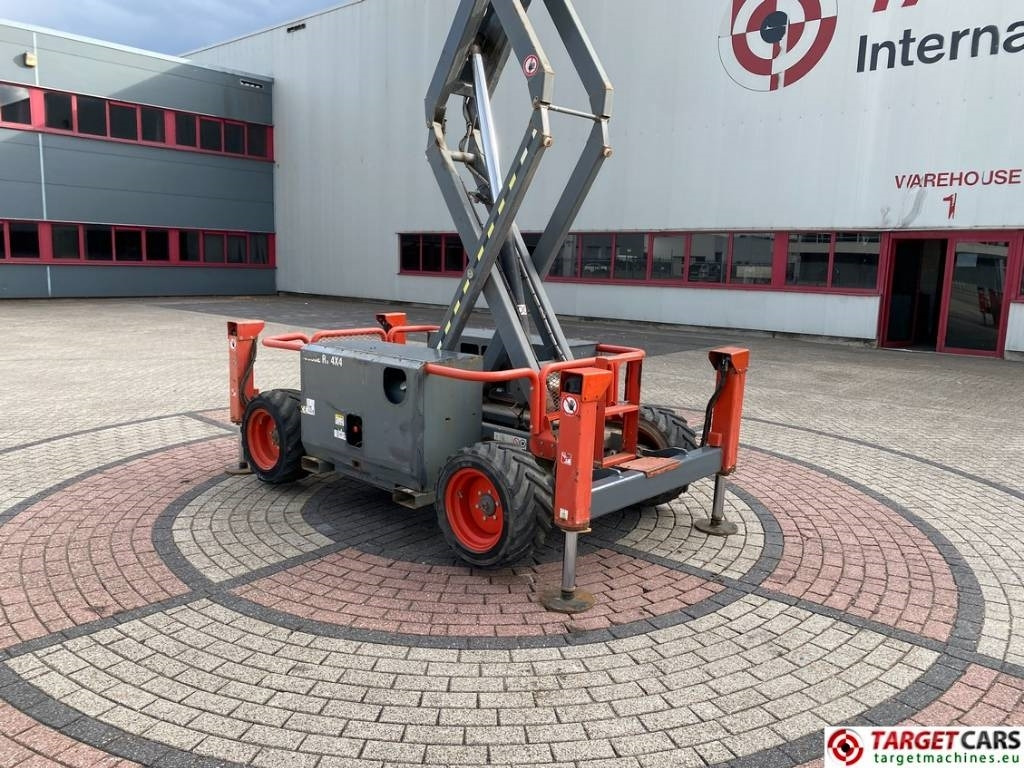 Máy nâng người hình kéo SkyJack SJ6832RT Diesel 4x4 Scissor 6832 Work Lift 1180cm: hình 25 Máy nâng người hình kéo SkyJack SJ6832RT Diesel 4x4 Scissor 6832 Work Lift 1180cm: hình 25