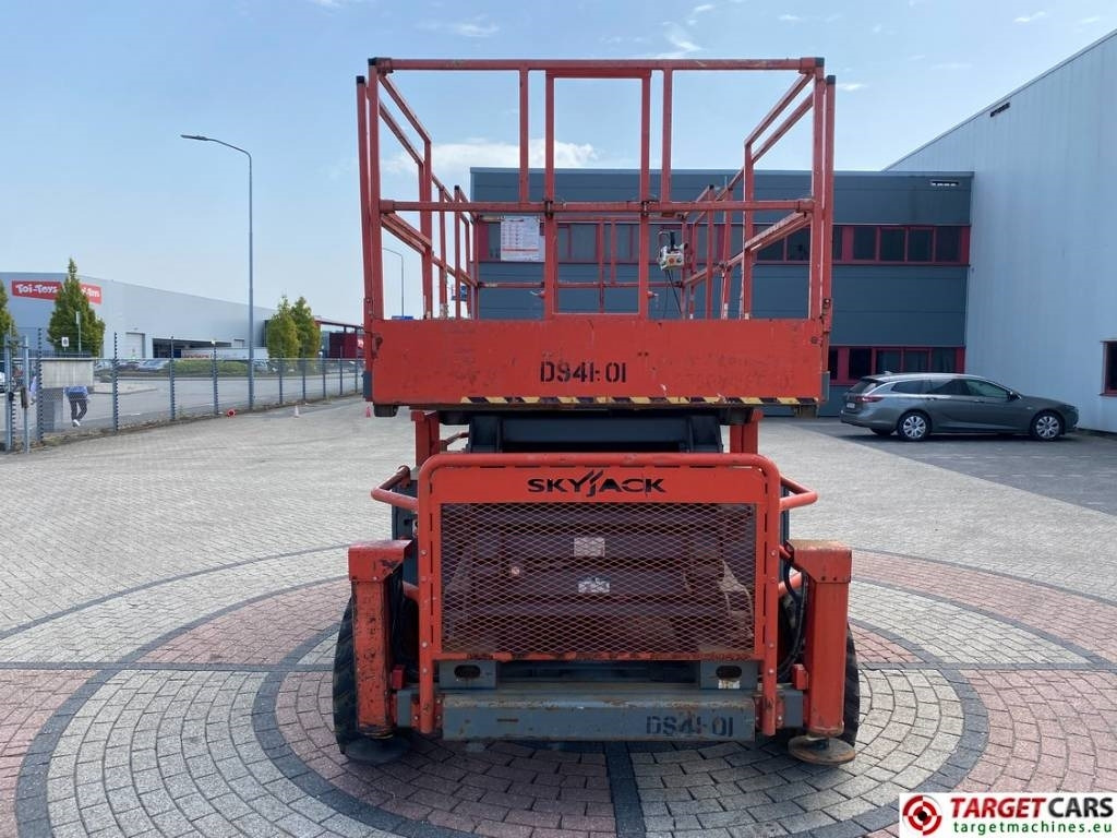 Máy nâng người hình kéo SkyJack SJ8841 RT Diesel 4x4 Scissor Work Lift 1430cm: hình 32 Máy nâng người hình kéo SkyJack SJ8841 RT Diesel 4x4 Scissor Work Lift 1430cm: hình 32