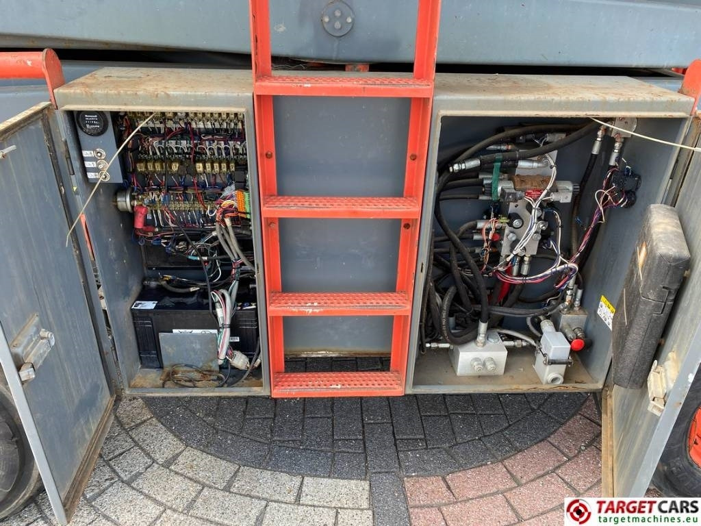 Máy nâng người hình kéo SkyJack SJ8841 RT Diesel 4x4 Scissor Work Lift 1430cm: hình 12 Máy nâng người hình kéo SkyJack SJ8841 RT Diesel 4x4 Scissor Work Lift 1430cm: hình 12