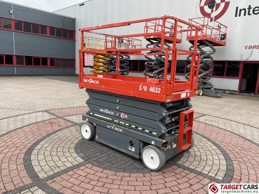 SkyJack SJIII-4632 Electric 4632 Scissor Work Lift 1170cm  - Máy nâng người hình kéo: hình 4 SkyJack SJIII-4632 Electric 4632 Scissor Work Lift 1170cm  - Máy nâng người hình kéo: hình 4