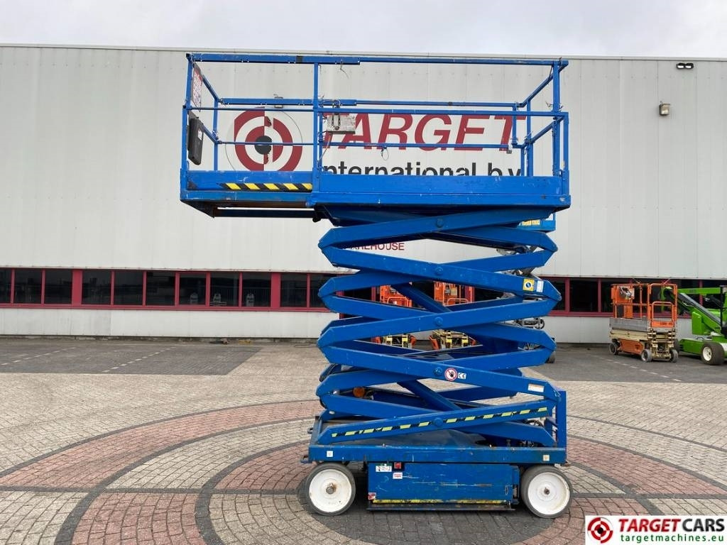 SkyJack SJIII-4632 Electric 4632 Scissor Work Lift 1170cm - Máy nâng người hình kéo: hình 5 SkyJack SJIII-4632 Electric 4632 Scissor Work Lift 1170cm - Máy nâng người hình kéo: hình 5