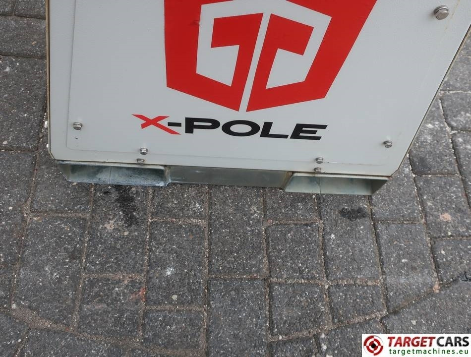 Tháp thắp sáng Trime X-Pole 2x25W Led Solar Tower Light: hình 14 Tháp thắp sáng Trime X-Pole 2x25W Led Solar Tower Light: hình 14