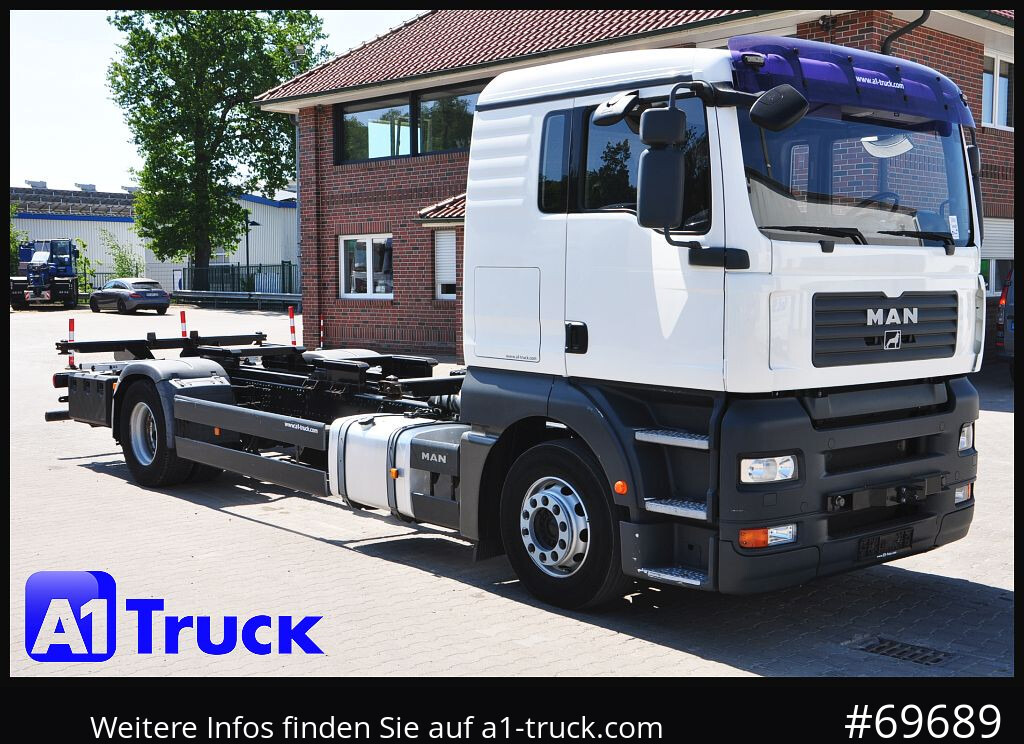 MAN TGA 18,360, BDF, 7,45, 5 Sitzer, 190 tkm - Xe chở container/ Xe tải hoán đổi thân: hình 1 MAN TGA 18,360, BDF, 7,45, 5 Sitzer, 190 tkm - Xe chở container/ Xe tải hoán đổi thân: hình 1