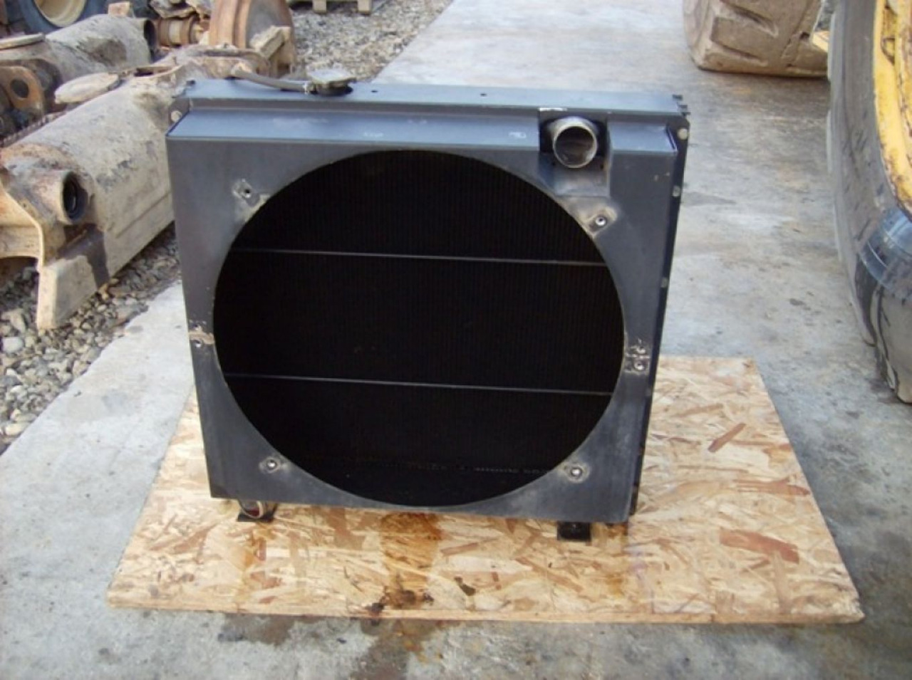 Caterpillar 317 NVA RADIATORE ACQUA - Bộ tản nhiệt cho Máy móc xây dựng: hình 1 Caterpillar 317 NVA RADIATORE ACQUA - Bộ tản nhiệt cho Máy móc xây dựng: hình 1