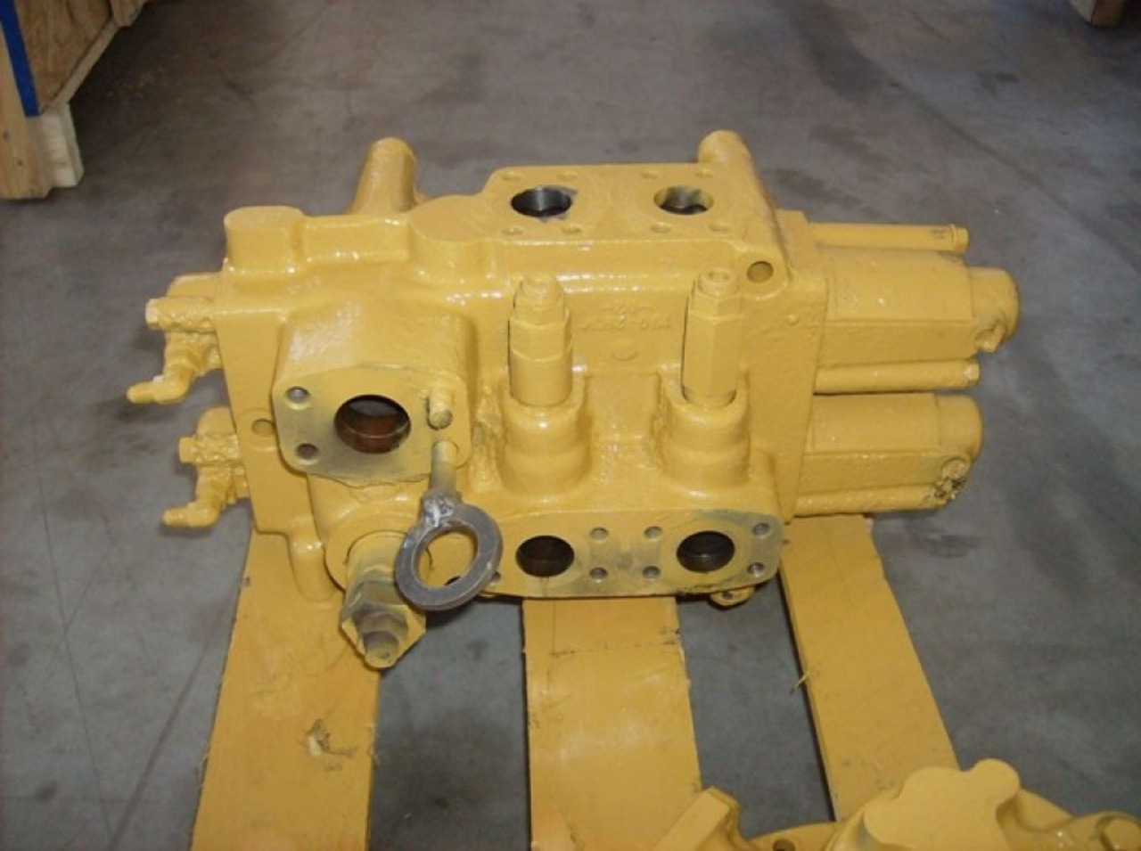 Caterpillar 966F II VALVOLA DISTRIBUTORE - Van cho Máy móc xây dựng: hình 4 Caterpillar 966F II VALVOLA DISTRIBUTORE - Van cho Máy móc xây dựng: hình 4