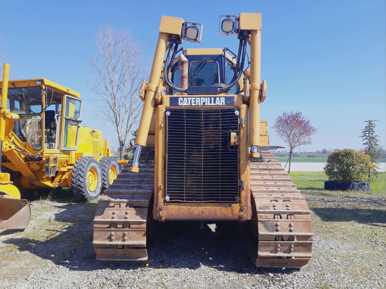 Caterpillar D6R II XL - Máy ủi: hình 3 Caterpillar D6R II XL - Máy ủi: hình 3