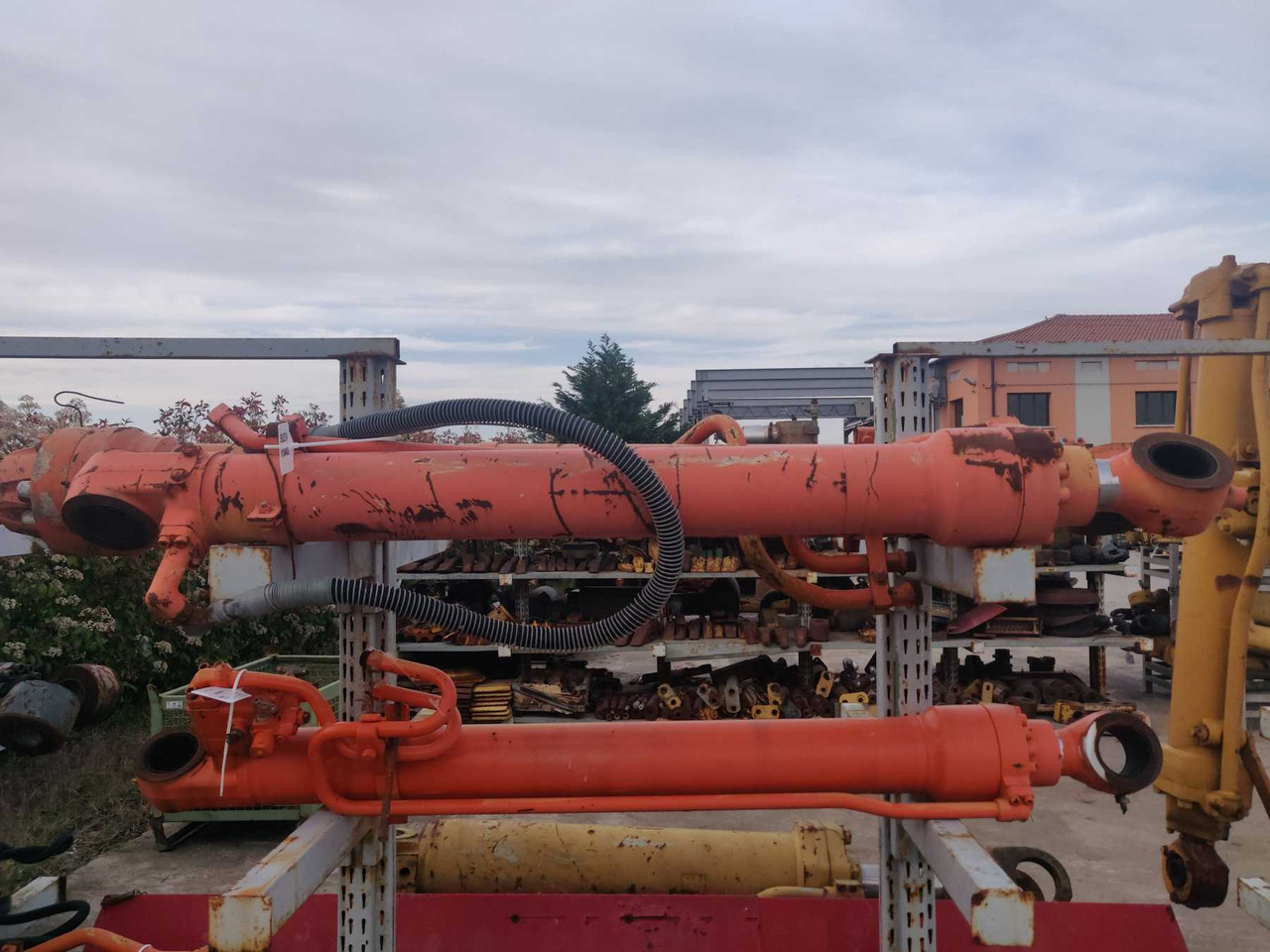 HITACHI ZX240 BAS Cilindro benna - Xi lanh thủy lực cho Máy móc xây dựng: hình 1 HITACHI ZX240 BAS Cilindro benna - Xi lanh thủy lực cho Máy móc xây dựng: hình 1