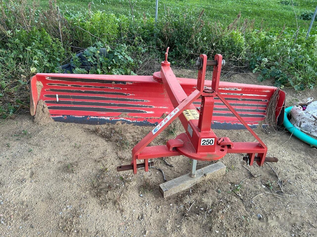 FAZA LDA/250 R - Thiết bị xới đất: hình 2 FAZA LDA/250 R - Thiết bị xới đất: hình 2