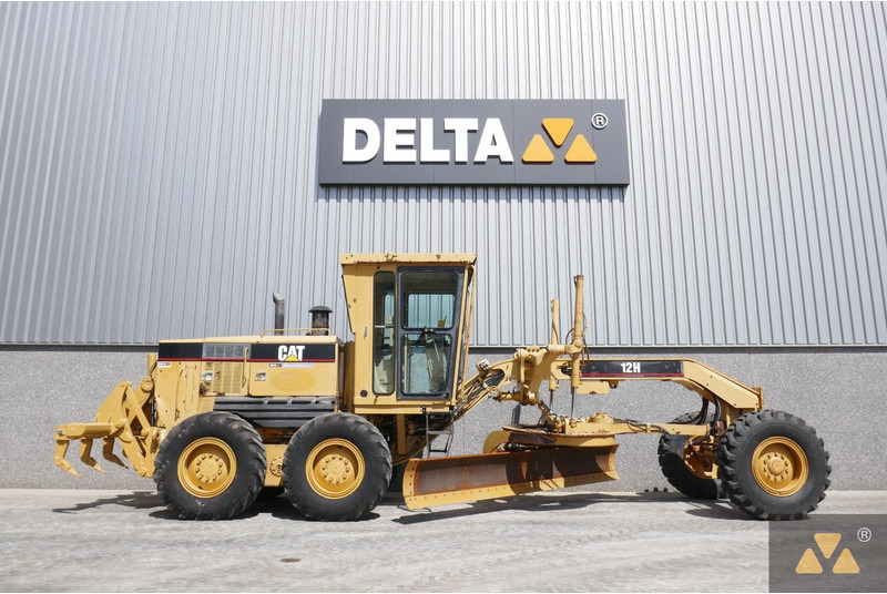 Caterpillar 12H - Máy san: hình 2 Caterpillar 12H - Máy san: hình 2