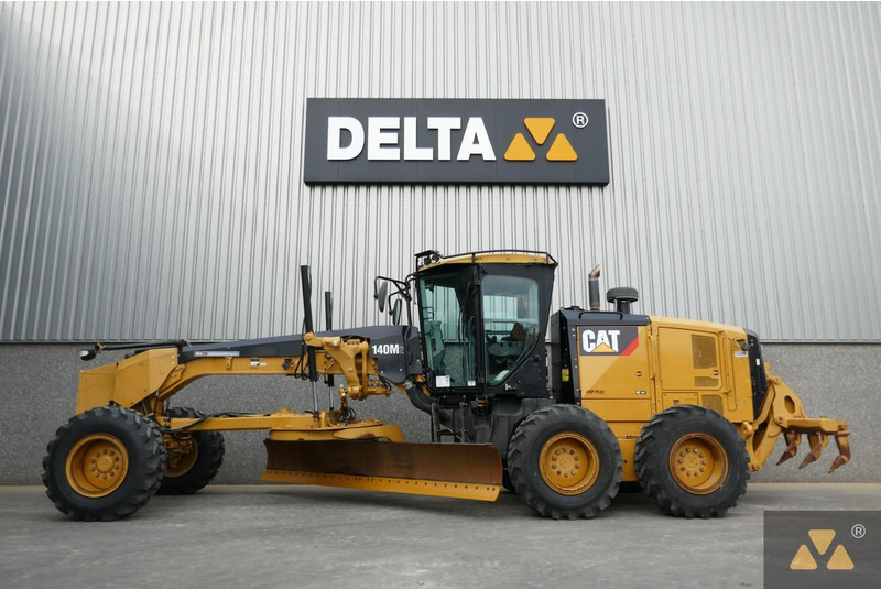 Caterpillar 140M2 - Máy san: hình 1 Caterpillar 140M2 - Máy san: hình 1