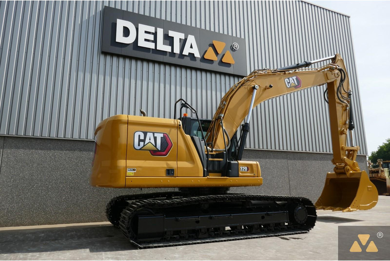 Caterpillar 320 - Máy xúc bánh xích: hình 5 Caterpillar 320 - Máy xúc bánh xích: hình 5