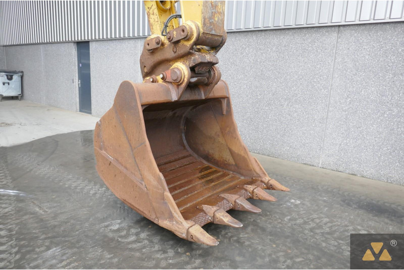 Máy xúc bánh xích Caterpillar 336EL: hình 6