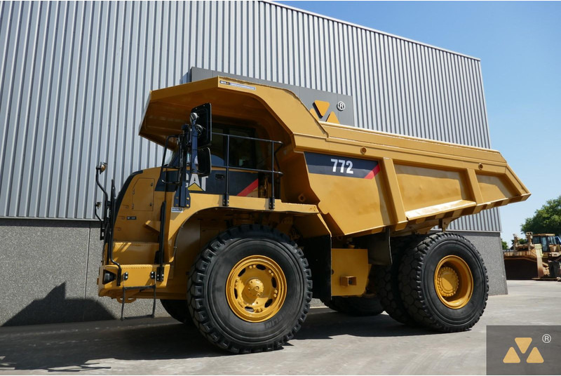 Caterpillar 772 - Xe ben cứng/ Xe chở đá: hình 3 Caterpillar 772 - Xe ben cứng/ Xe chở đá: hình 3