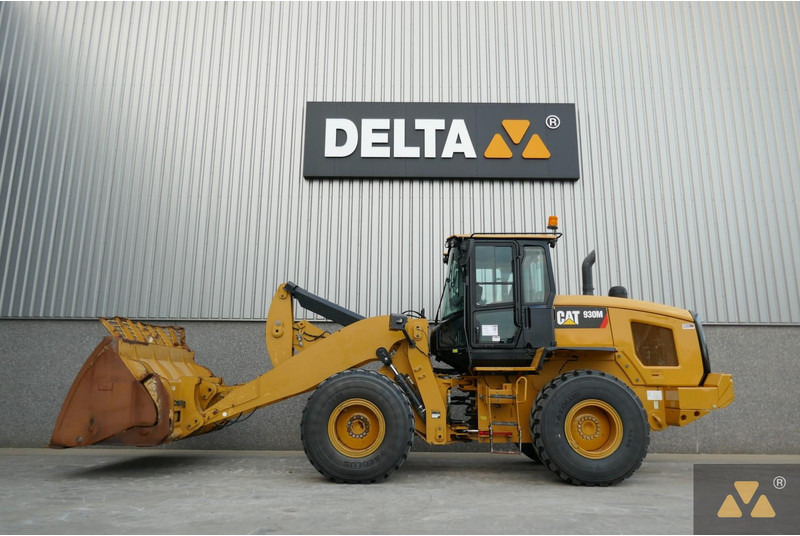 Caterpillar 930M - Máy xúc lật bánh lốp: hình 1 Caterpillar 930M - Máy xúc lật bánh lốp: hình 1