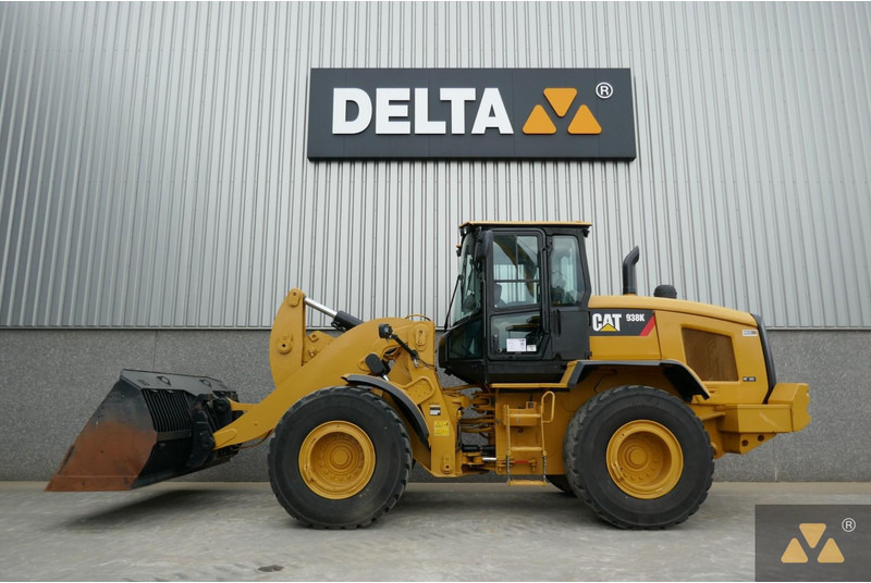 Caterpillar 938K - Máy xúc lật bánh lốp: hình 1 Caterpillar 938K - Máy xúc lật bánh lốp: hình 1