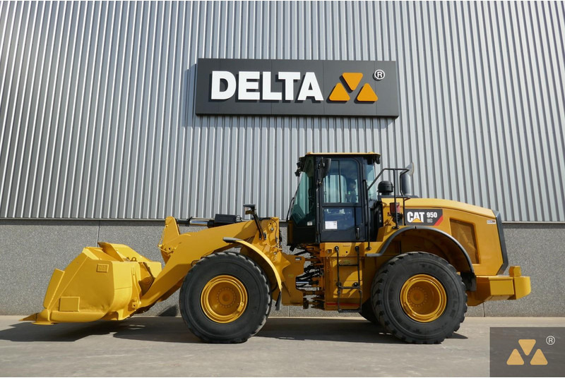 Caterpillar 950GC - Máy xúc lật bánh lốp: hình 1 Caterpillar 950GC - Máy xúc lật bánh lốp: hình 1
