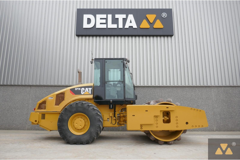 Caterpillar CP76 - Máy lăn: hình 2 Caterpillar CP76 - Máy lăn: hình 2