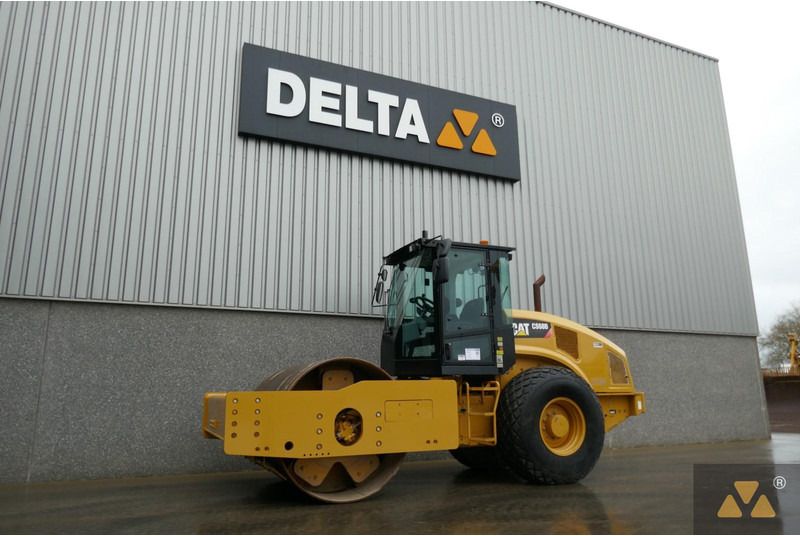 Caterpillar CS68B - Máy lăn: hình 4 Caterpillar CS68B - Máy lăn: hình 4
