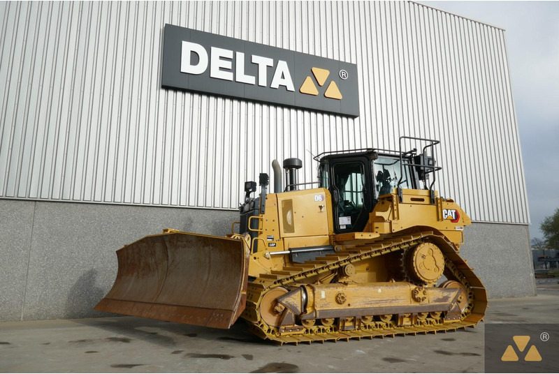 Caterpillar D6 LGP - Máy ủi: hình 4 Caterpillar D6 LGP - Máy ủi: hình 4