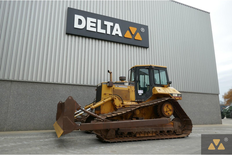 Caterpillar D6M LGP - Máy ủi: hình 4 Caterpillar D6M LGP - Máy ủi: hình 4