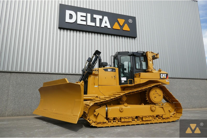 Caterpillar D6T LGP - Máy ủi: hình 4 Caterpillar D6T LGP - Máy ủi: hình 4