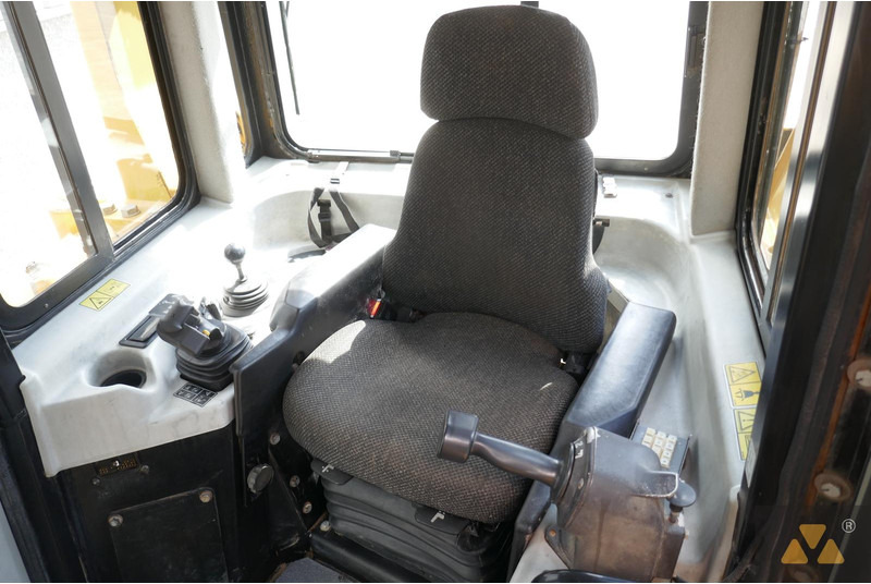 Máy ủi Caterpillar D6T LGP: hình 7