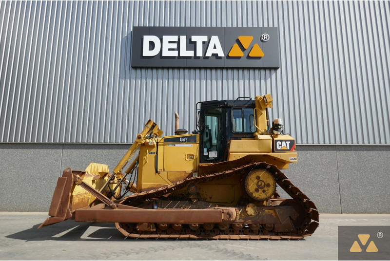 Caterpillar D6T LGP - Máy ủi: hình 1 Caterpillar D6T LGP - Máy ủi: hình 1