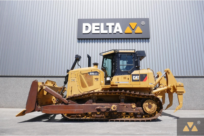 Caterpillar D7E LGP - Máy ủi: hình 1 Caterpillar D7E LGP - Máy ủi: hình 1