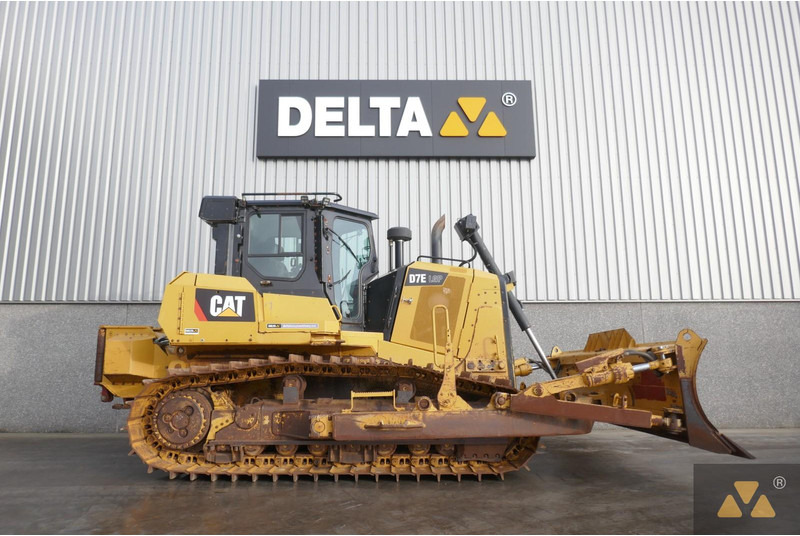 Caterpillar D7E LGP - Máy ủi: hình 2 Caterpillar D7E LGP - Máy ủi: hình 2