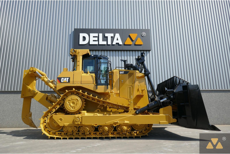 Caterpillar D9T - Máy ủi: hình 2 Caterpillar D9T - Máy ủi: hình 2