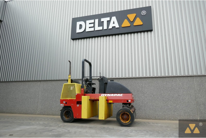 Dynapac CP142 - Máy lăn khí nén: hình 3 Dynapac CP142 - Máy lăn khí nén: hình 3