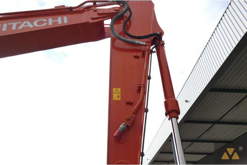 Máy xúc bánh xích Hitachi ZX210LC-7: hình 15