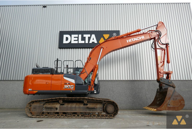 Hitachi ZX300LC-7 - Máy xúc bánh xích: hình 2 Hitachi ZX300LC-7 - Máy xúc bánh xích: hình 2
