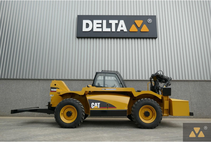 Caterpillar TH360B Welding Tractor - Máy móc xây dựng: hình 2 Caterpillar TH360B Welding Tractor - Máy móc xây dựng: hình 2