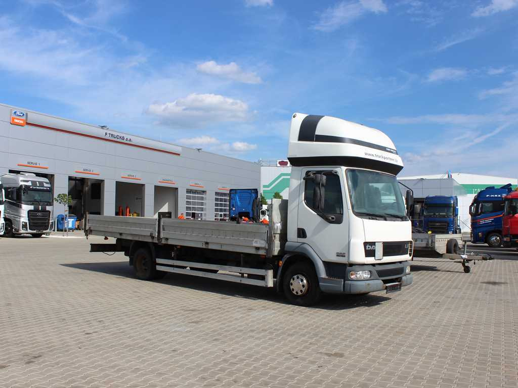 DAF LF 45.180, SLEEPING BODY, EURO 3, TIRES 80% - Xe tải thùng lửng/ Phẳng: hình 3 DAF LF 45.180, SLEEPING BODY, EURO 3, TIRES 80% - Xe tải thùng lửng/ Phẳng: hình 3