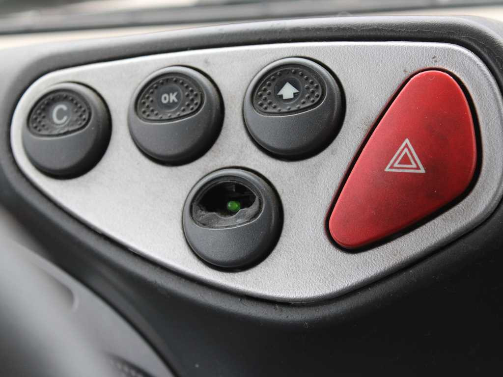 Xe tải thùng mui bạt Iveco EUROCARGO ML 75 E 15, EURO 3, SLEEPING BODY: hình 11
