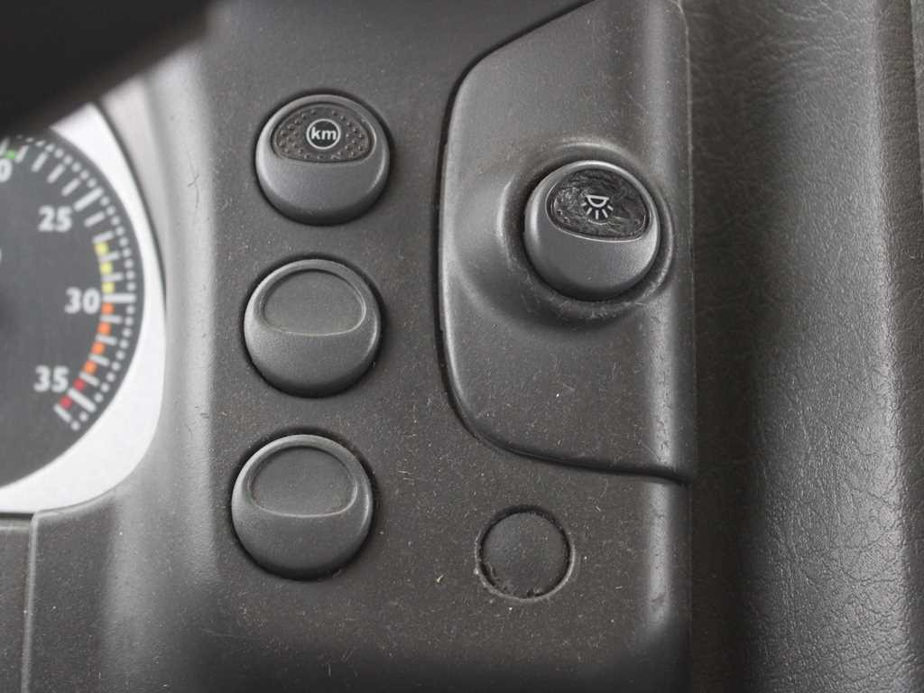 Xe tải thùng mui bạt Iveco EUROCARGO ML 75 E 15, EURO 3, SLEEPING BODY: hình 12