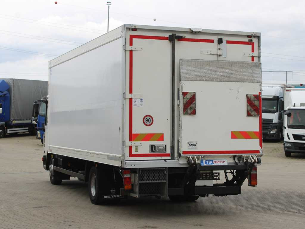 MAN TGL 12.210, EURO 4, HYDRAULIC FRONT, CARRIER SUPRA 850 Mt, 2X EVAPORATOR - Xe tải đông lạnh: hình 5 MAN TGL 12.210, EURO 4, HYDRAULIC FRONT, CARRIER SUPRA 850 Mt, 2X EVAPORATOR - Xe tải đông lạnh: hình 5