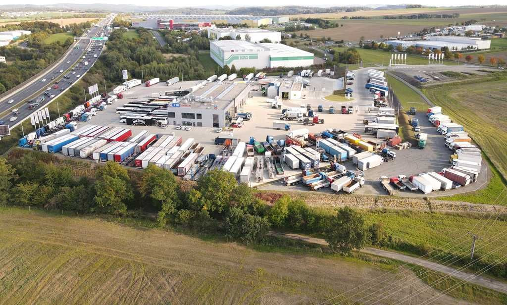 Wielton NW-3, LIFTING AXLE, SAF, HARDOX, 32m³ - Sơ mi rơ moóc ben: hình 5 Wielton NW-3, LIFTING AXLE, SAF, HARDOX, 32m³ - Sơ mi rơ moóc ben: hình 5