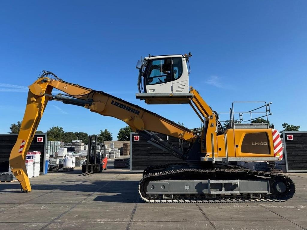 Liebherr LH 40C EW - Máy cạp rác/ Công nghiệp: hình 1 Liebherr LH 40C EW - Máy cạp rác/ Công nghiệp: hình 1