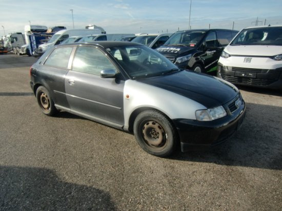 Audi A3 Limousine 1,9 TDI Ersatzteilträger - Xe hơi: hình 1 Audi A3 Limousine 1,9 TDI Ersatzteilträger - Xe hơi: hình 1