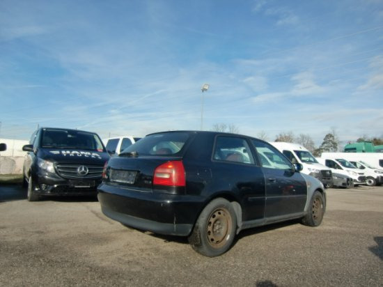 Audi A3 Limousine 1,9 TDI Ersatzteilträger - Xe hơi: hình 5 Audi A3 Limousine 1,9 TDI Ersatzteilträger - Xe hơi: hình 5