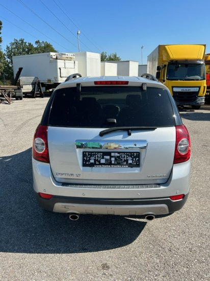 Chevrolet Captiva 3,2 V6 - SUV: hình 5 Chevrolet Captiva 3,2 V6 - SUV: hình 5