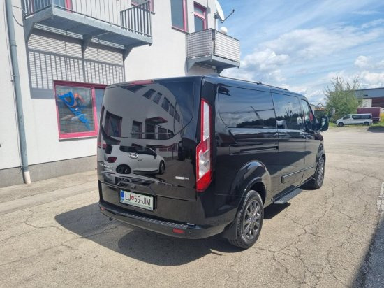 Ford Tourneo Custom Eco Blue Hybrid - Xe van nhỏ gọn: hình 3 Ford Tourneo Custom Eco Blue Hybrid - Xe van nhỏ gọn: hình 3