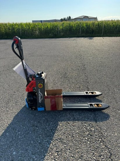 Linde Niederhubwagen MT15C - Xe tải nâng pallet: hình 4 Linde Niederhubwagen MT15C - Xe tải nâng pallet: hình 4