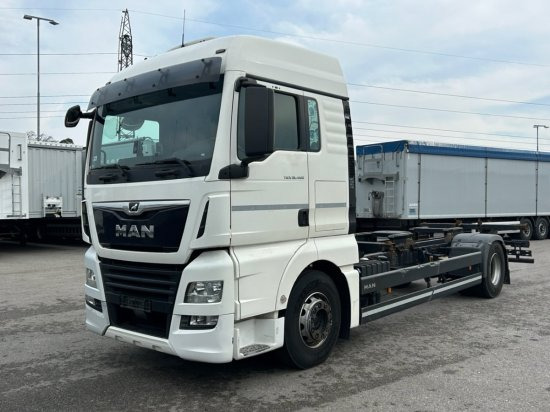 MAN TGX 18.460 XLX, 4x2, Euro 6, Standklima - Xe chở container/ Xe tải hoán đổi thân: hình 1 MAN TGX 18.460 XLX, 4x2, Euro 6, Standklima - Xe chở container/ Xe tải hoán đổi thân: hình 1